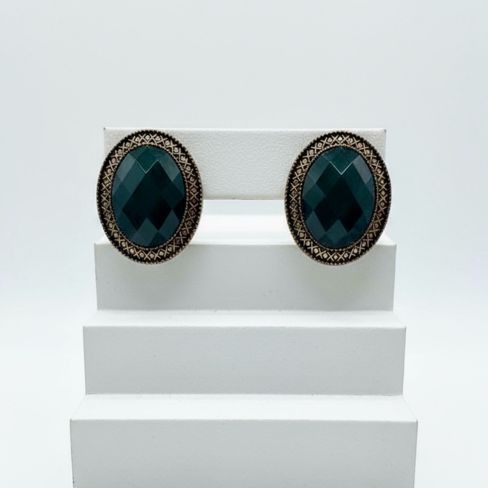 ⚜️3 for $30⚜️ Deep Emerald Green Retro Style Acrylic Stud Earrings (Teal Green)